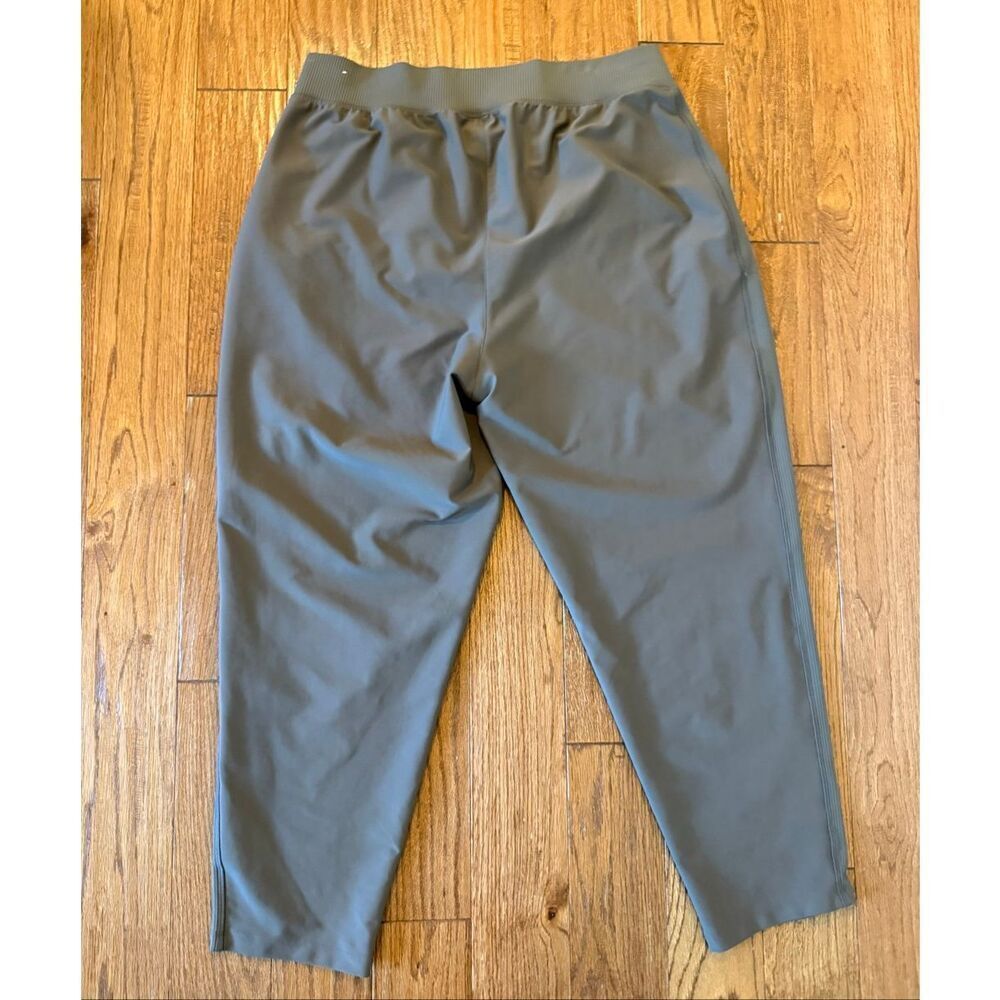 Old Navy powersoft green high rise jogger pant size xl - Picture 7 of 7